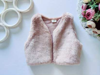 1,5,2 роки, зріст 92 Хутряний жилет