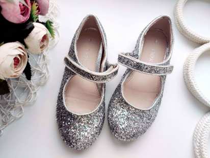 26 (17 см) Сріблясті дитячі туфлі
