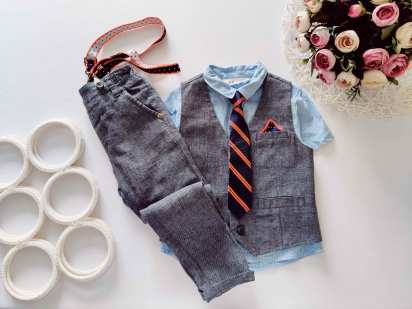 1,5,2 роки, зріст 92 Ошатний дитячий костюм