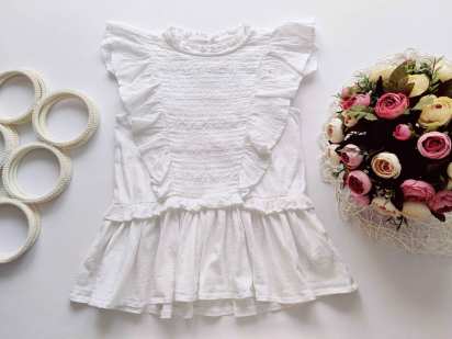 9 років, зріст 134 Дитяча ошатна футболка-блузка