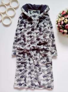 9,10 лет, рост 140 Махровый халат в военной расцветке