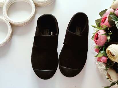 28 (18,5 см) Чорні кеди