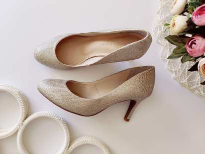 36 (23,5 см) Нові золотисті туфлі