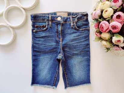 9 років, зріст 134 Подовжені шорти з бахромою