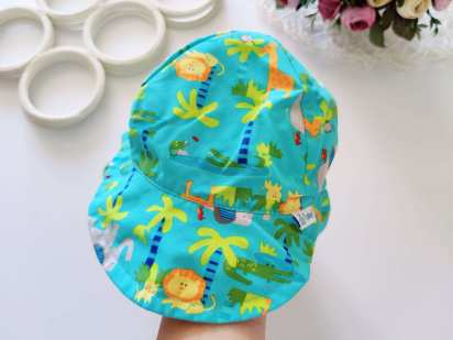 ОК 48 тягнеться (6-12 міс) Яскрава кепка із захистом