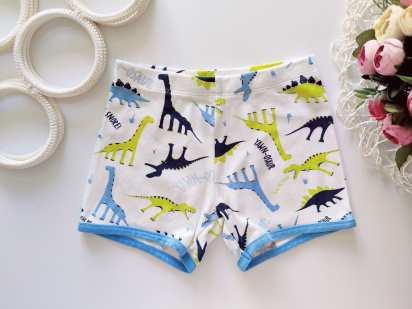 6,8 років, зріст 122,128 Шорти у динозаврах