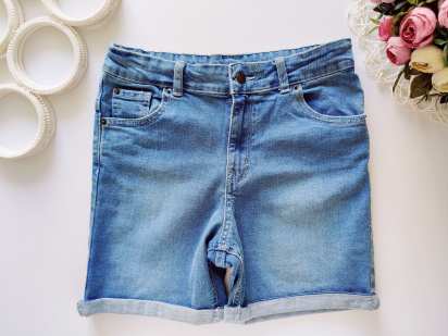 13 років Блакитні джинсові шорти з підворотом