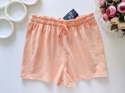 13 років, зріст 158 Нові персикові шорти