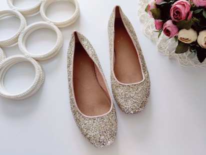 38 (24,5 см) Красиві блискучі туфлі