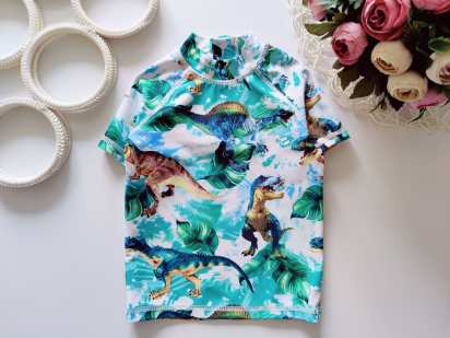 6,9 міс, зріст 73 Дитяча сонцезахисна футболка у динозаврах