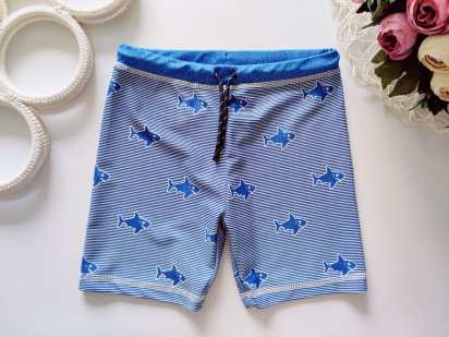 5,6 років, зріст 116 Нові плавки в акулах