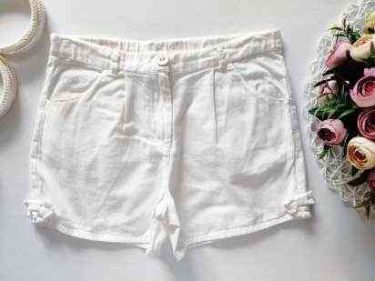 8 років, зріст 128 Білі шорти для дівчинки