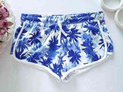 C-M (десятка) Як нові! Жіночі шорти у пальмах