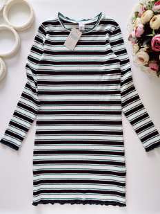 8,9 лет, рост 134 Новое платье