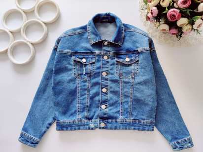 7,8 лет, рост 122,128 Модная стрейчевая джинсовка