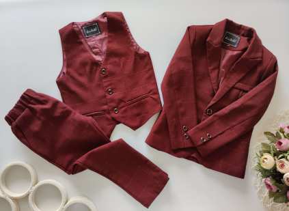 4,5 лет, рост 104,110 Красивый бордовый брючный костюм в модную клетку