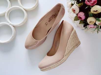 39-40 (25,5 см) Бежевые женские туфли