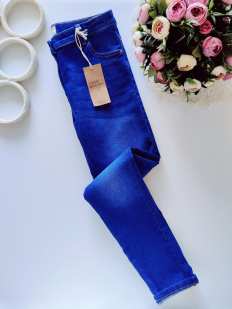 11 років, зріст 146 Красиві нові джинси для дівчинки