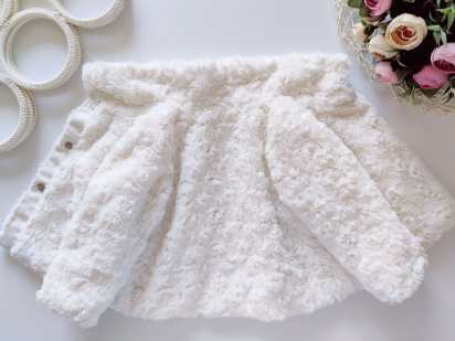 6,9 мес, рост 74 Демисезонное пальтишко