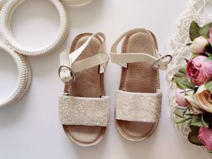 27 (16,5-17,5 см) Сандалі дівчинці