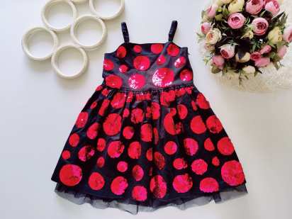 3,5 лет, рост 98,110 Сарафан в пайетках