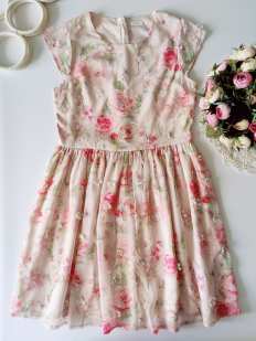 12 лет, рост 152 Нарядное платье