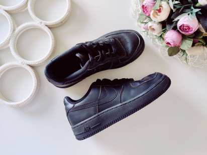 35,5 (23 см) Шкіряні кросівки