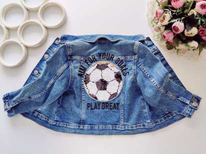 3,4 роки, зріст 104 Крута джинсівка з футбольним м'ячем з паєток
