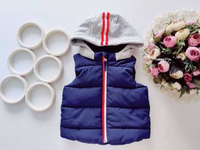 6,9 міс, зріст 74 Теплий дутий жилет