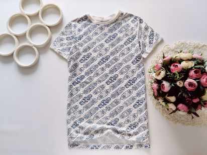 8 років, зріст 128 Футболка з футбольним м'ячем