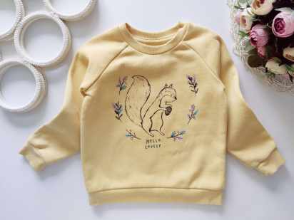 18,24 мес, рост 92 Желтый свитшот на флисе с белкой