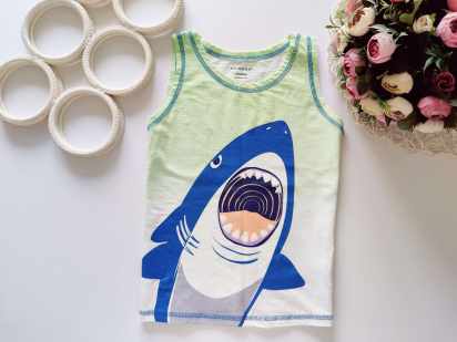 4,5 років, зріст 110 Майка з акулою