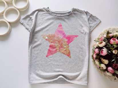 11 років, зріст 146 Футболка у паєтках