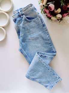 10,11 років, зріст 140,146 Блакитні джинси