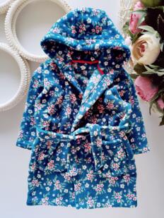 2,3 года, рост 98 Теплый халат в цветах