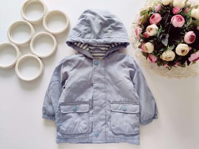 6,9 міс, зріст 68,74 Демісезонна курточка на тонкому синтепоні