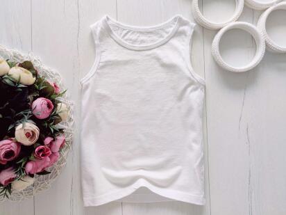 6,7 років, зріст 122 Біла майка