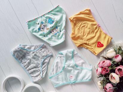 3,4 года, рост 98,104 Набор трусов