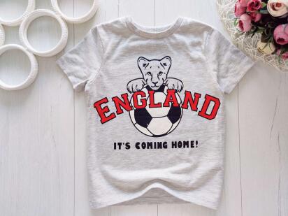 4,5 років, зріст 104,110 Футболка з м'ячем