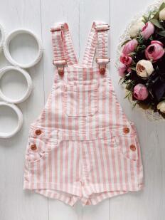 6,7 років, зріст 122 Гарний джинсовий комбінезон з шортами