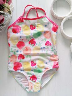 2,3 года, рост 98 Красивый детский купальник в клубничках