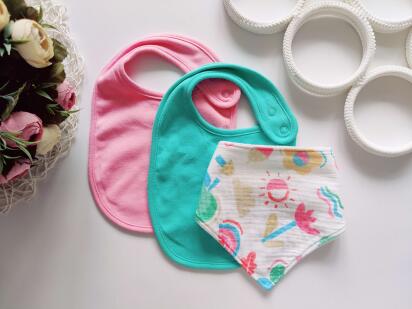 Новые слюнявчики нагрудники набором