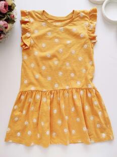 3,4 года, рост 104 Летнее трикотажное платье в солнышках