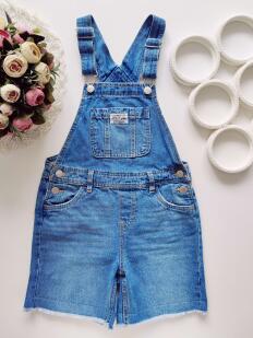 8 лет, рост 128 Джинсовый комбинезон шортами