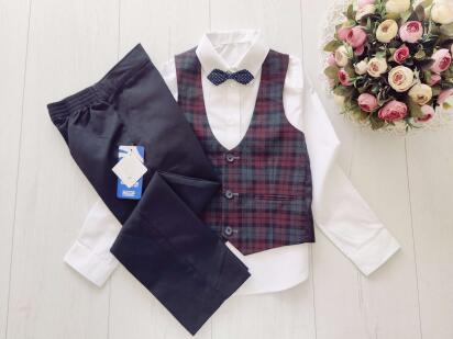 6,7 років, зріст 116,122 Тільки штани і красива жилетка