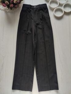 10 років, зріст 140 Чорні штани в смужку