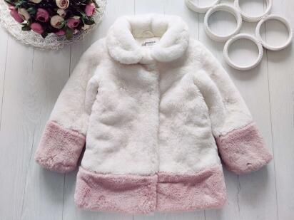 3,4 года, рост 104 Пальто для девочки с карманами