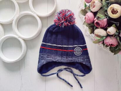 43-45, Тепла зимова шапка на флісі хлопчикові на зав'язках