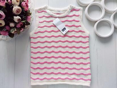 8,9 років, зріст 128,134 Нова в'язана дитяча жилетка