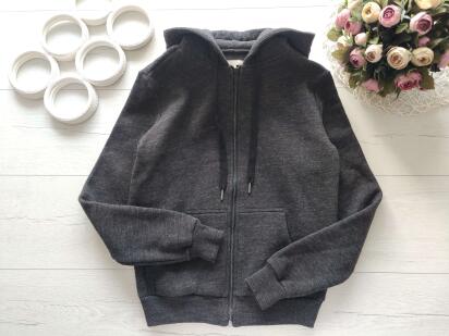 Тепла кофта на блискавці